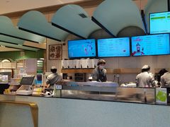 -奈雪的茶(亨特国际广场店)