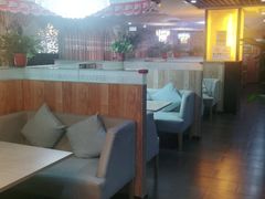 卡座-上岛咖啡(华源四里店)