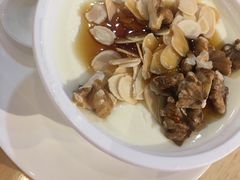 琥珀果仁双皮奶(热)-满记甜品(王府井北京市百货大楼店)