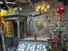 -暴风岛沉浸式体验馆(百联世纪店)