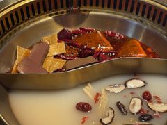 -欠火锅·水牛毛肚·团建聚餐·生日宴(何山路店)