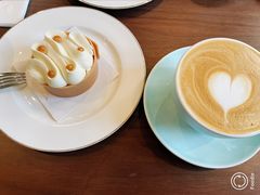 -Fridi Patisserie Cafe