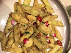 -八府香鸭·啫啫煲(华山路店)