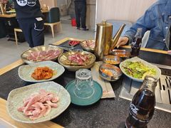 -臻牛烤肉