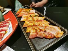 -山川小町·极番烧肉(新地假日广场店)