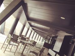 -上海滴水湖皇冠假日酒店