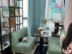 -ME觅妆·定制美妆·彩妆私教(菱角湖店)