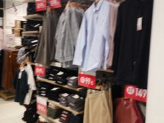 -优衣库(青岛伟东乐客城店)