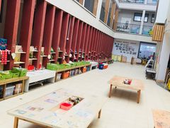 -爱唯大地双语幼儿园