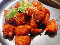 红酒泡沫牛仔粒-荟廷·晶萃(陆家嘴尚悦湾店)