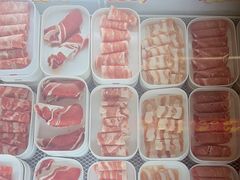 -嘎琉鲜切牛肉自助火锅