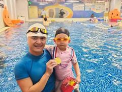 -蓝旗亲子游泳(范湖万达广场店)