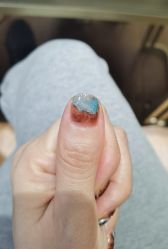 -甲·铺轻奢美甲美睫