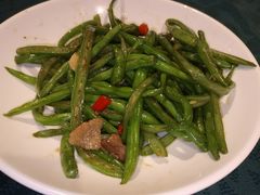 -乡村馕坑肉·烧烤·新疆菜·本地人更爱吃(阿勒泰首店)