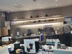 -瑞幸咖啡(巴黎春天陕西路店)