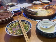 -洱火云南酸菜牛肉火锅(石景山当代商城店)