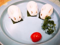 大白兔草莓椰汁糕-一笼小幸运