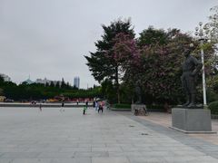 -英雄广场