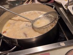 -尚尚仙·酸汤猪手·猪肚鸡火锅(华联万柳购物中心店)