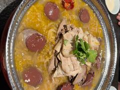 -靠山屯东北农家菜(八龙桥雅苑店)