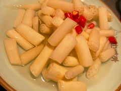 酸辣莲藕带-江边城外烤全鱼(世茂广场店)