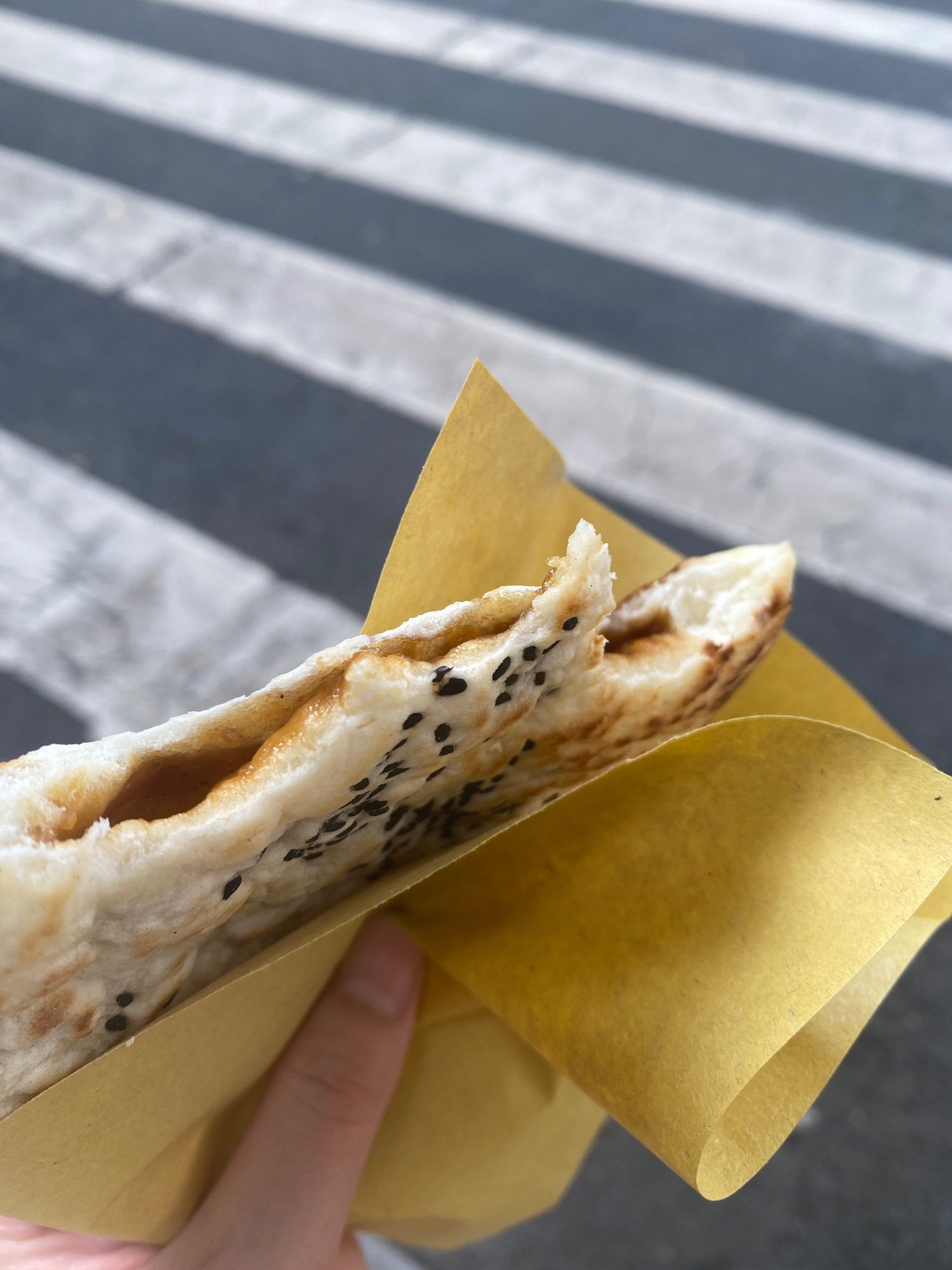 乐山胖妹红糖饼