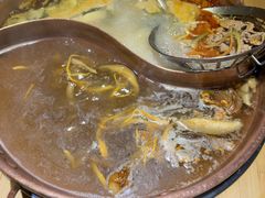 -洱火云南酸菜牛肉火锅(石景山当代商城店)