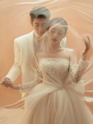 -至臻微拉婚纱摄影