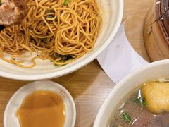 -佬钱湾仔(衣裳街店)