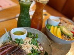 泰式煎牛肉泰碗配绿咖喱酱-Wagas沃歌斯(环贸店)