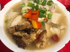 -蓝田九大碗民俗食府(蓝田店)
