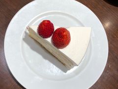 草莓蛋糕-HARBS(渋谷ヒカリエ シンクス店)
