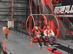 -极限PLAY运动娱乐新世界·团建派对潮玩休闲馆·室内蹦极高空游乐园
