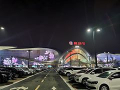 -融创茂-停车场