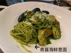 青酱海鲜意大利面-食间牛排(湖西路店)