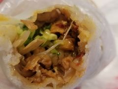 -老王芙蓉蛋卷饼(万达店)