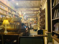 -斯多格书乡(北京大学畅春园店)