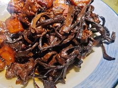 土罐煨花肉-芙蓉凰花园酒楼