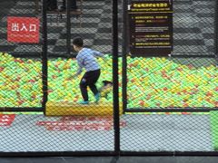-极限PLAY运动娱乐新世界·团建派对潮玩休闲馆·室内蹦极高空游乐园