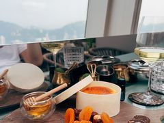 -OZONE 顶楼酒吧(香港丽思卡尔顿酒店)