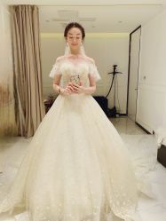 点击看大图 -GRACE KELLY婚纱与礼服(北京店)