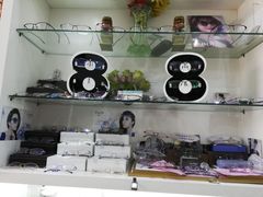 -利客来眼镜店(崂山百货店)