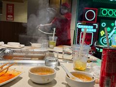 -海底捞火锅鲜切牛肉主题店(长寿路店)
