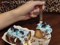 -HOT CRUSH趁热集合·现烤面包(上海环球港店)