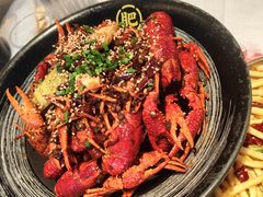 -肥肥虾庄·金牌油焖大虾(汉街SKP店)