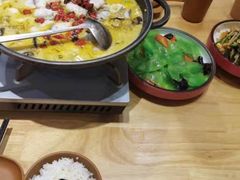 -小六汤包砂煲菜(文景路店)
