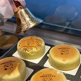 有原味芝士，咸蛋黄芝士，巧克力芝士，榴莲芝士四种口味