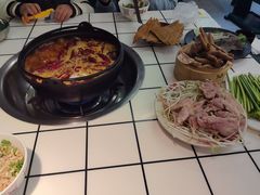 -扎起市井老火锅(乐山总店)
