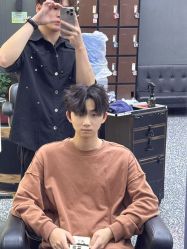 -藤野造型专业烫染接发