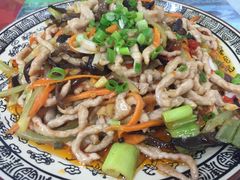 -乡土特色.冷锅鱼.牦牛肉汤锅